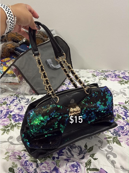 Betsey Johnson Handbags - Betsey Johnson Black Tote with Iridescent Green-Blue Sequin Bow